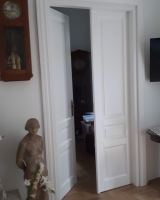 Drzwi podwójne białe.